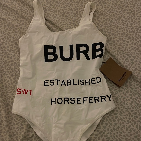 Brand New swimsuit - Picture 1 of 3